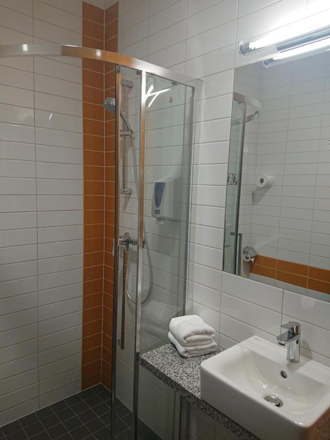 Algiro Hotel Kaunas Ngoại thất bức ảnh