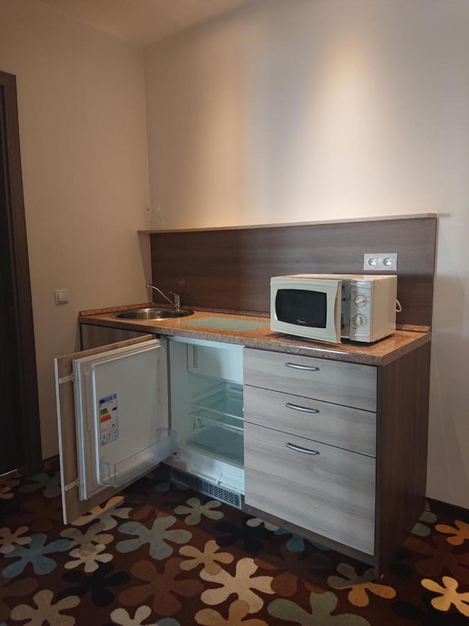 Algiro Hotel Kaunas Ngoại thất bức ảnh