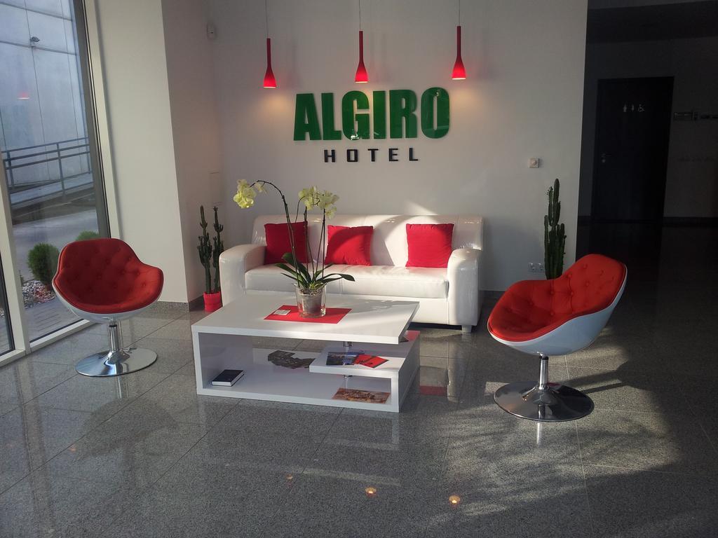 Algiro Hotel Kaunas Ngoại thất bức ảnh