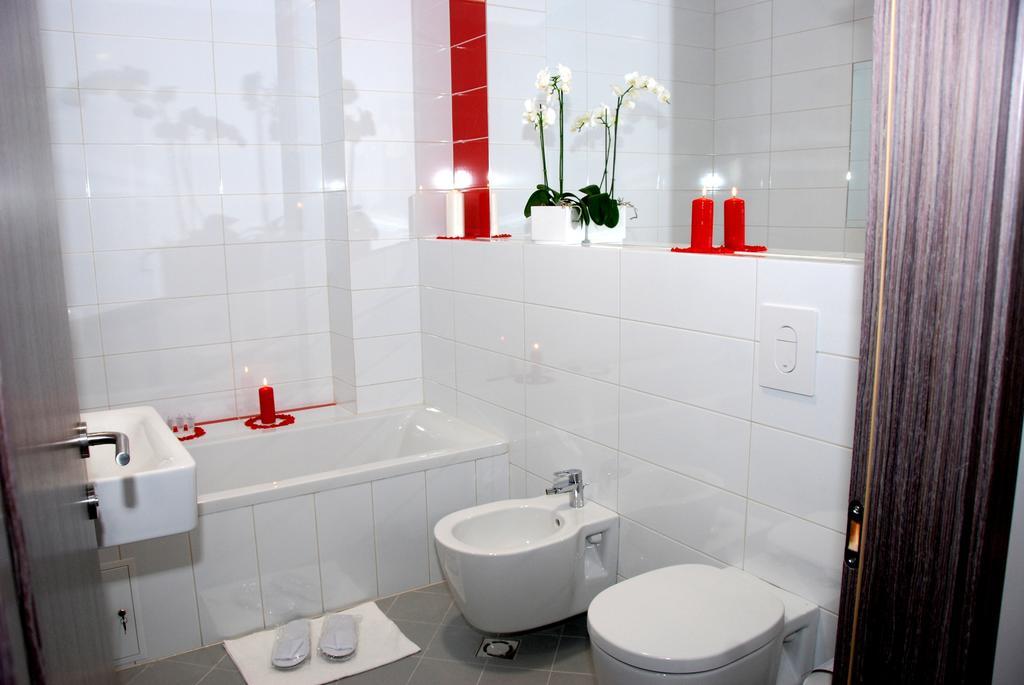 Algiro Hotel Kaunas Phòng bức ảnh