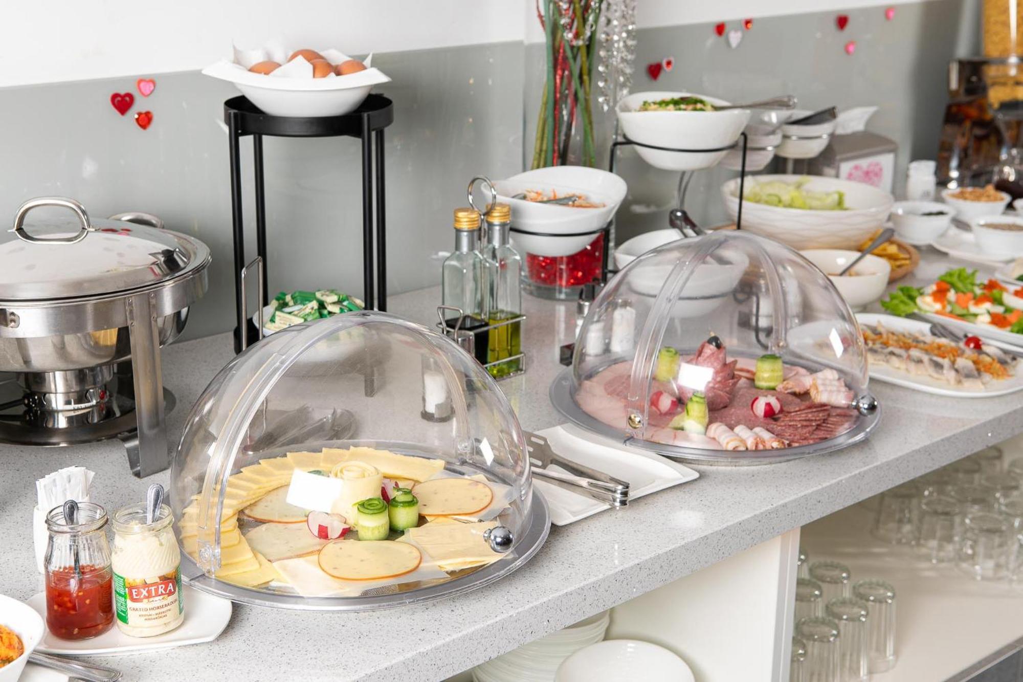 Algiro Hotel Kaunas Ngoại thất bức ảnh