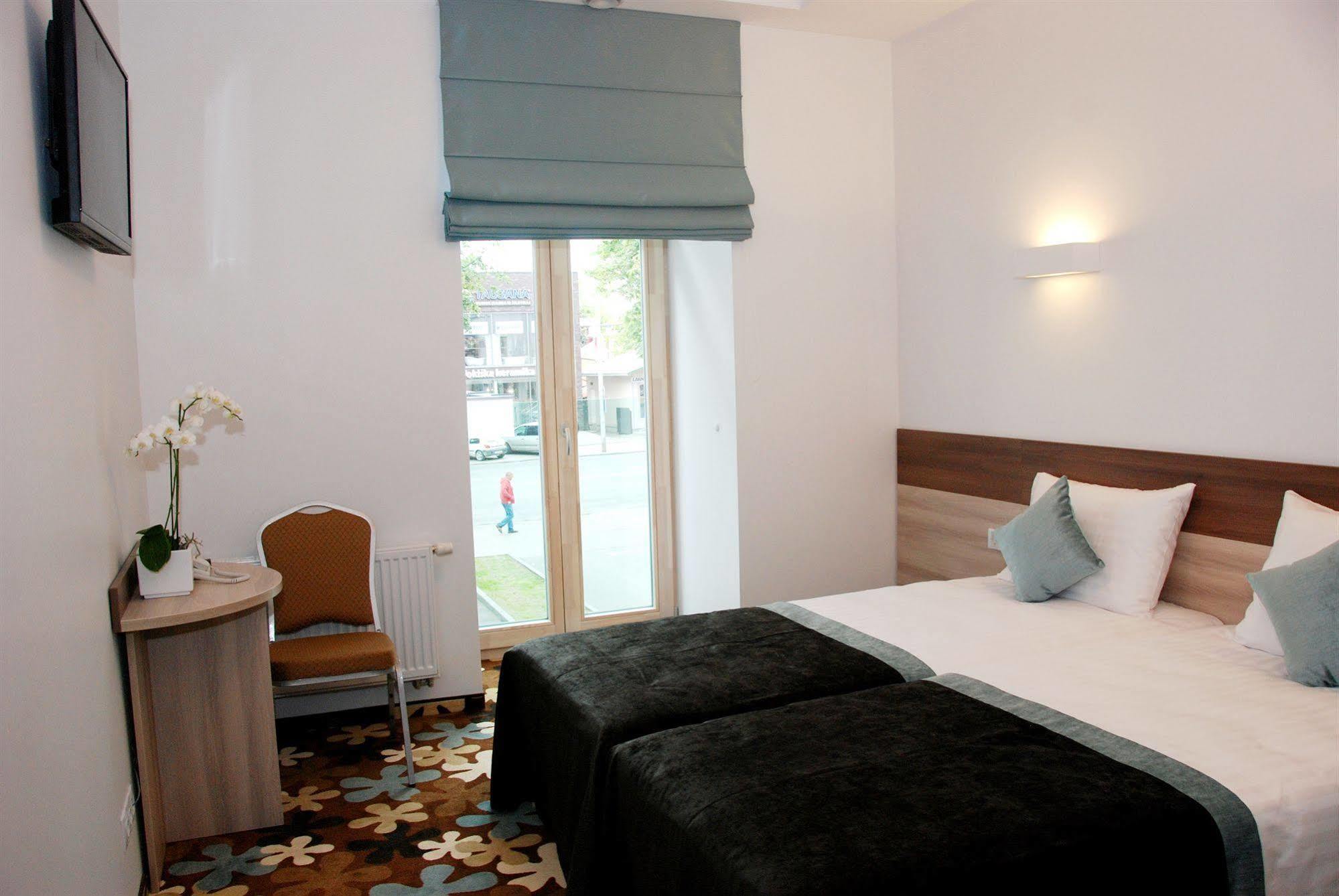 Algiro Hotel Kaunas Ngoại thất bức ảnh